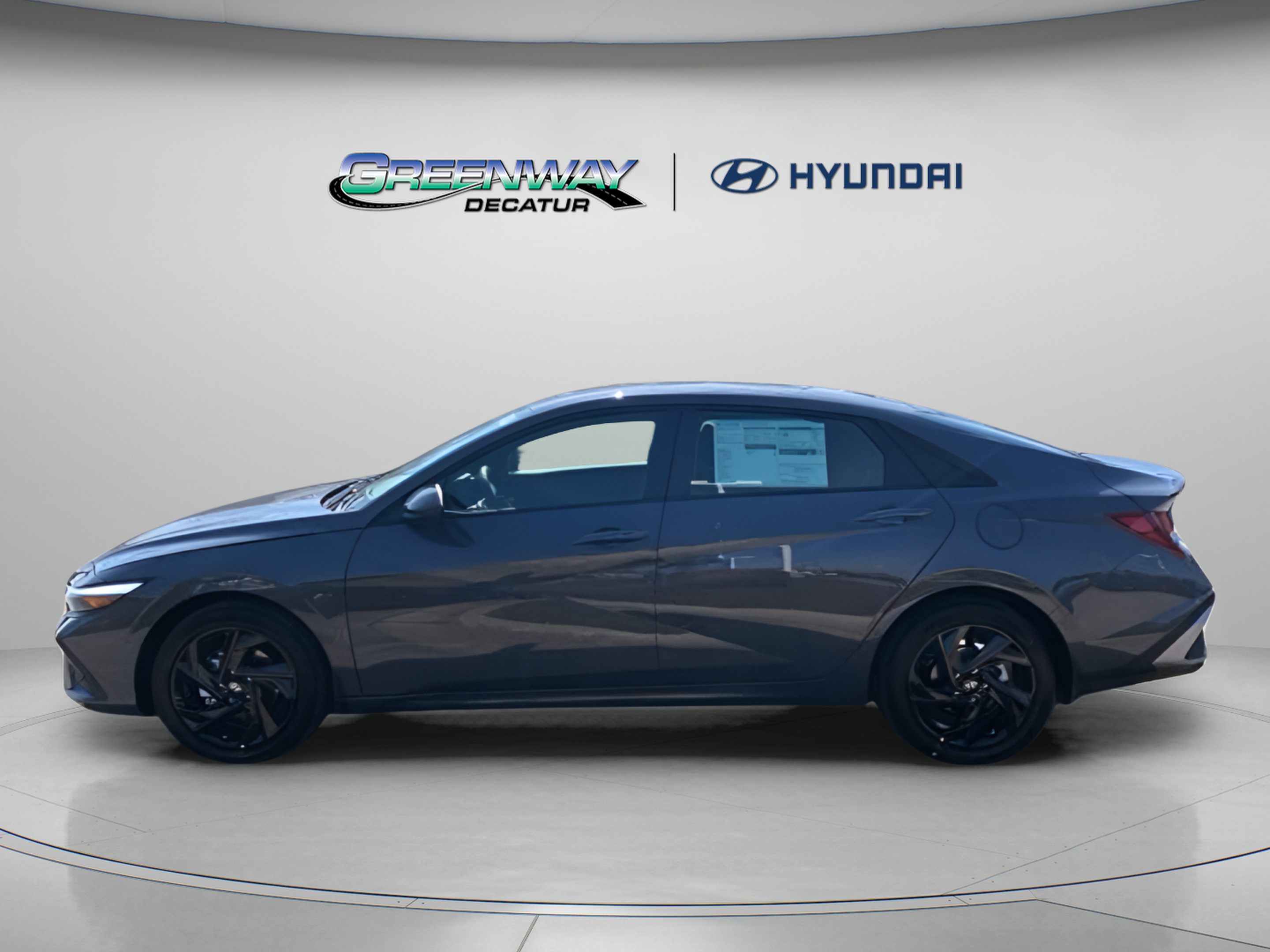 Used 2026 Hyundai Elantra Sport FWD image 4