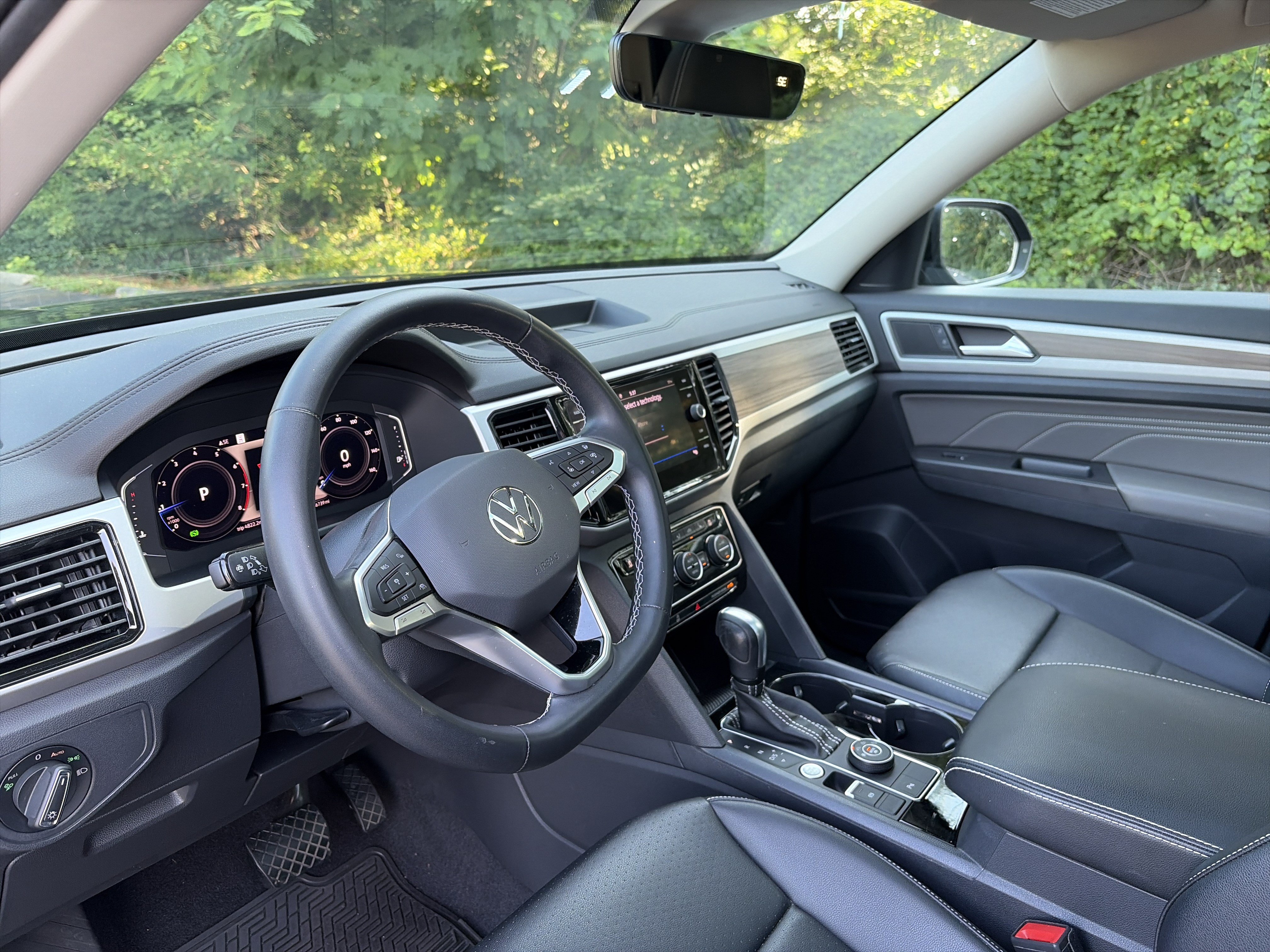 Used 2022 Volkswagen Atlas SEL AWD/4WD image 19