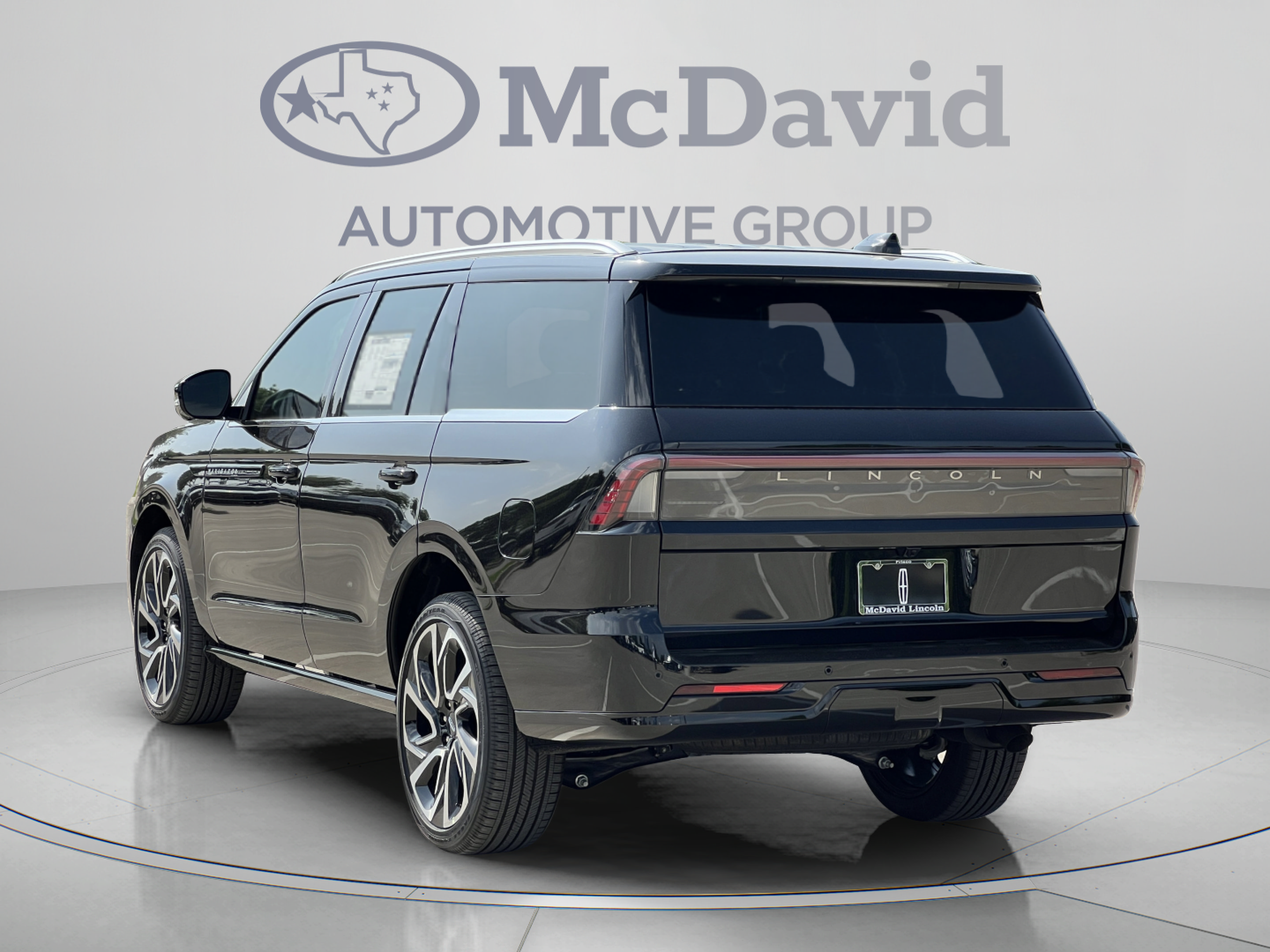 New 2026 Lincoln Navigator Black Label AWD/4WD image 5