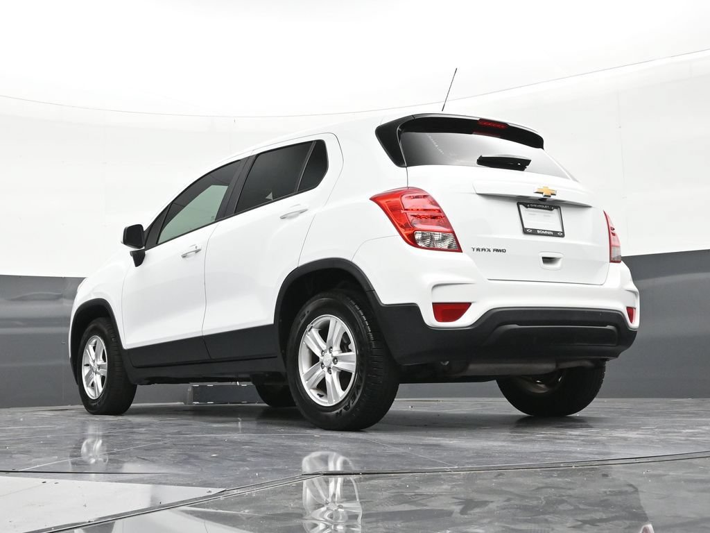 Used 2021 Chevrolet Trax LS AWD/4WD image 22