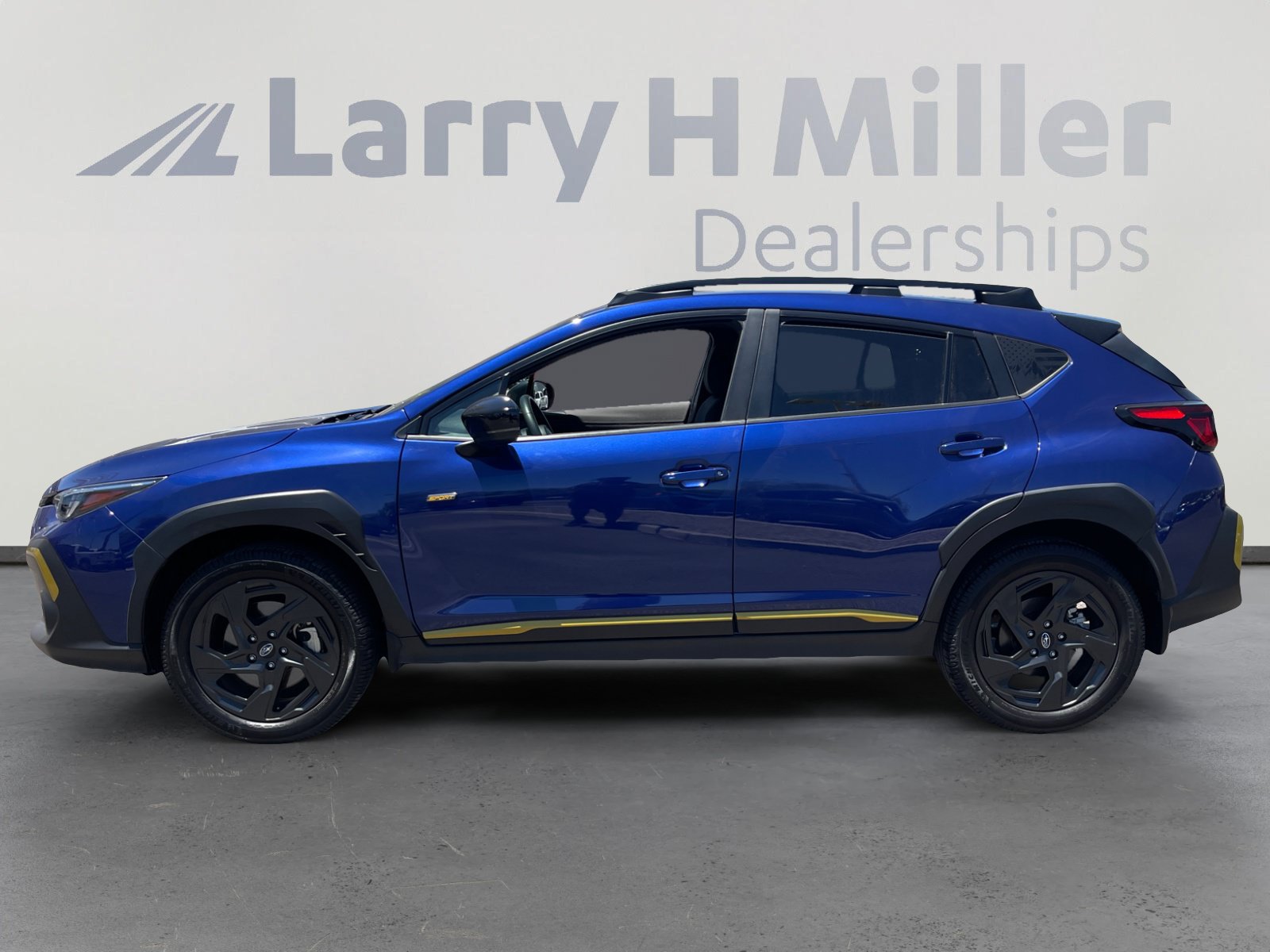 Used 2024 Subaru Crosstrek 2.5i Sport w/ Crosstrek Mirror Package AWD/4WD image 2