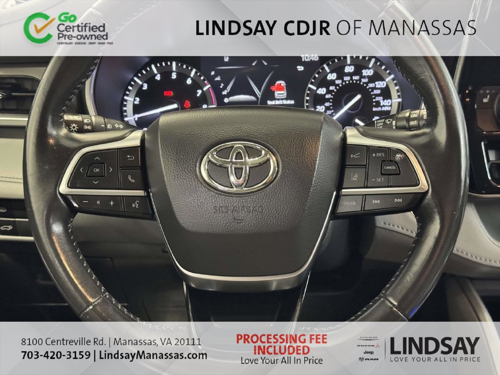 Used 2021 Toyota Highlander XLE AWD/4WD image 25
