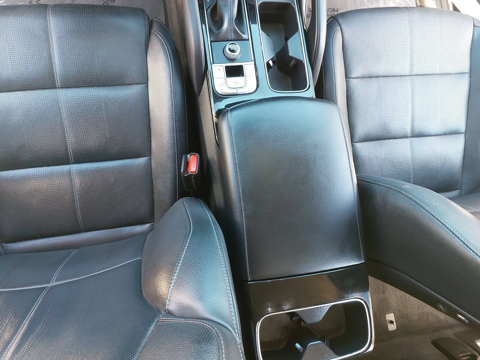 Used 2021 Kia Telluride SX w/ Towing Package FWD image 28