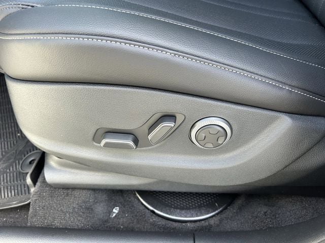 Used 2026 Genesis GV80 2.5T Select image 22
