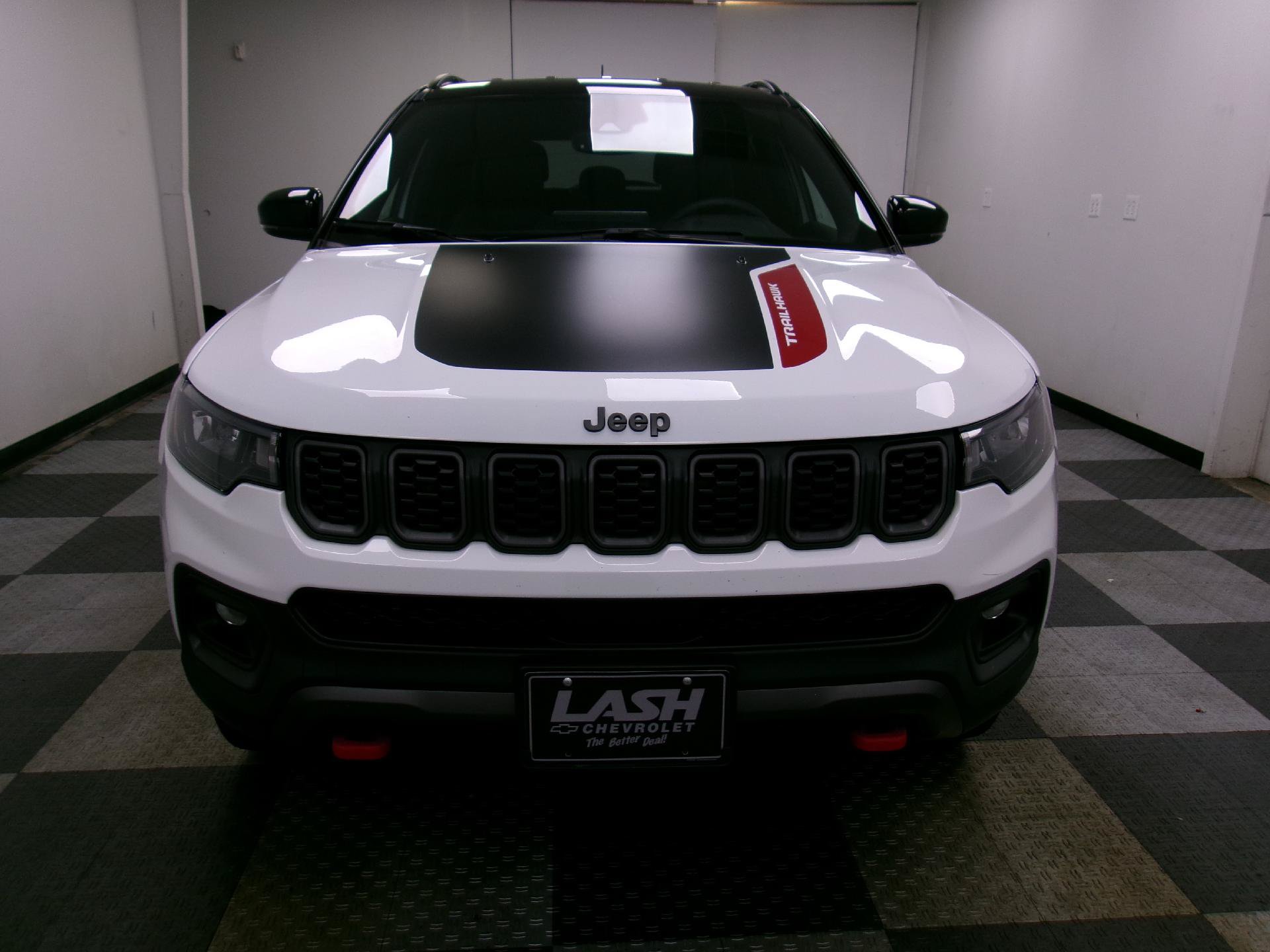 Used 2025 Jeep Compass Trailhawk AWD/4WD image 15