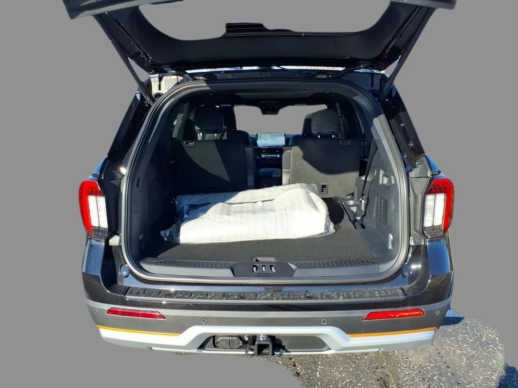 New 2026 Ford Explorer Tremor w/ Tremor Ultimate Package AWD/4WD image 8