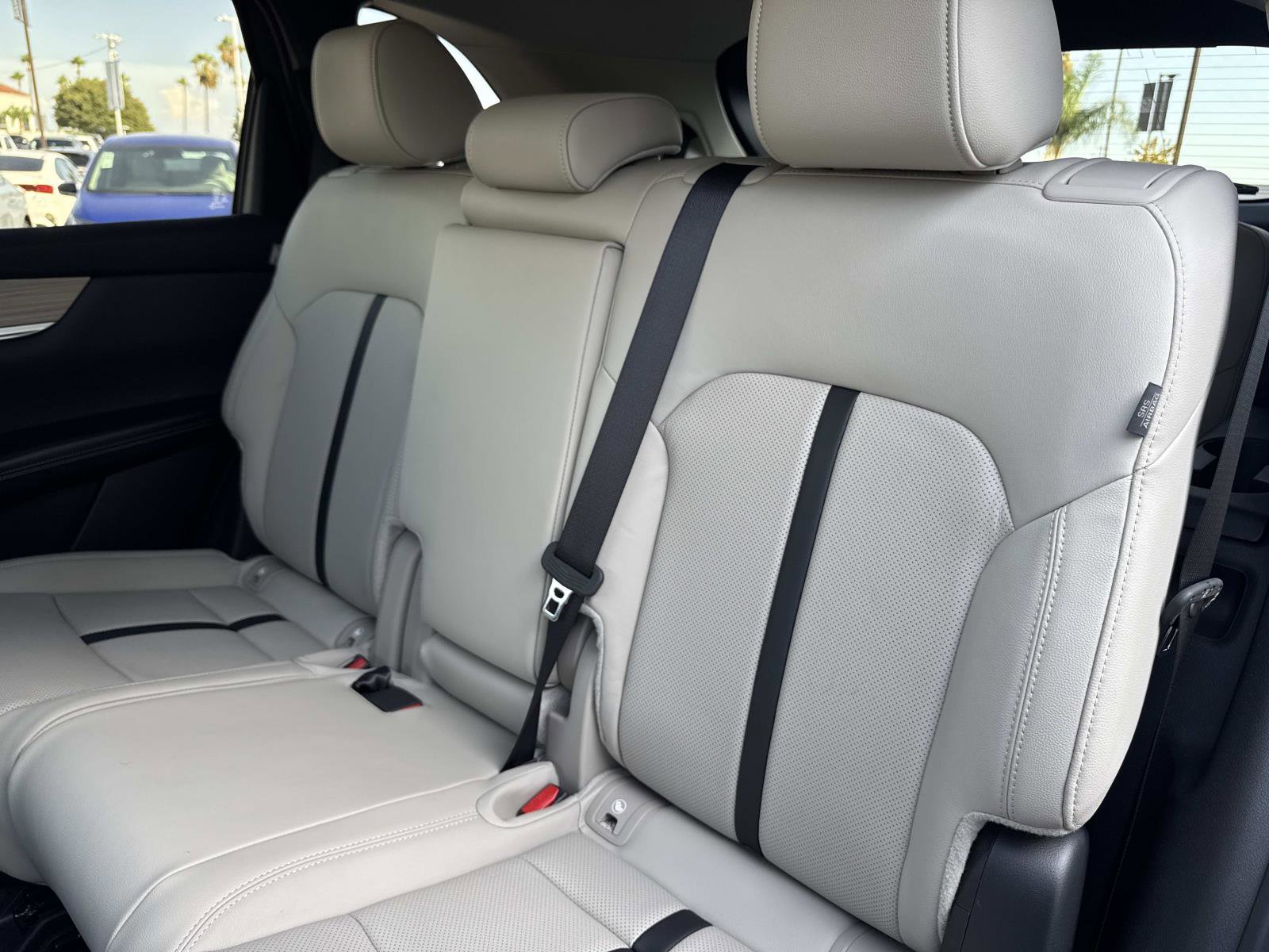 Used 2025 MAZDA CX-90 Plug-In Hybrid w/ Preferred image 11