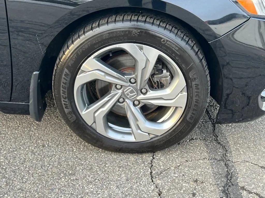 Used 2018 Honda Accord EX-L image 33