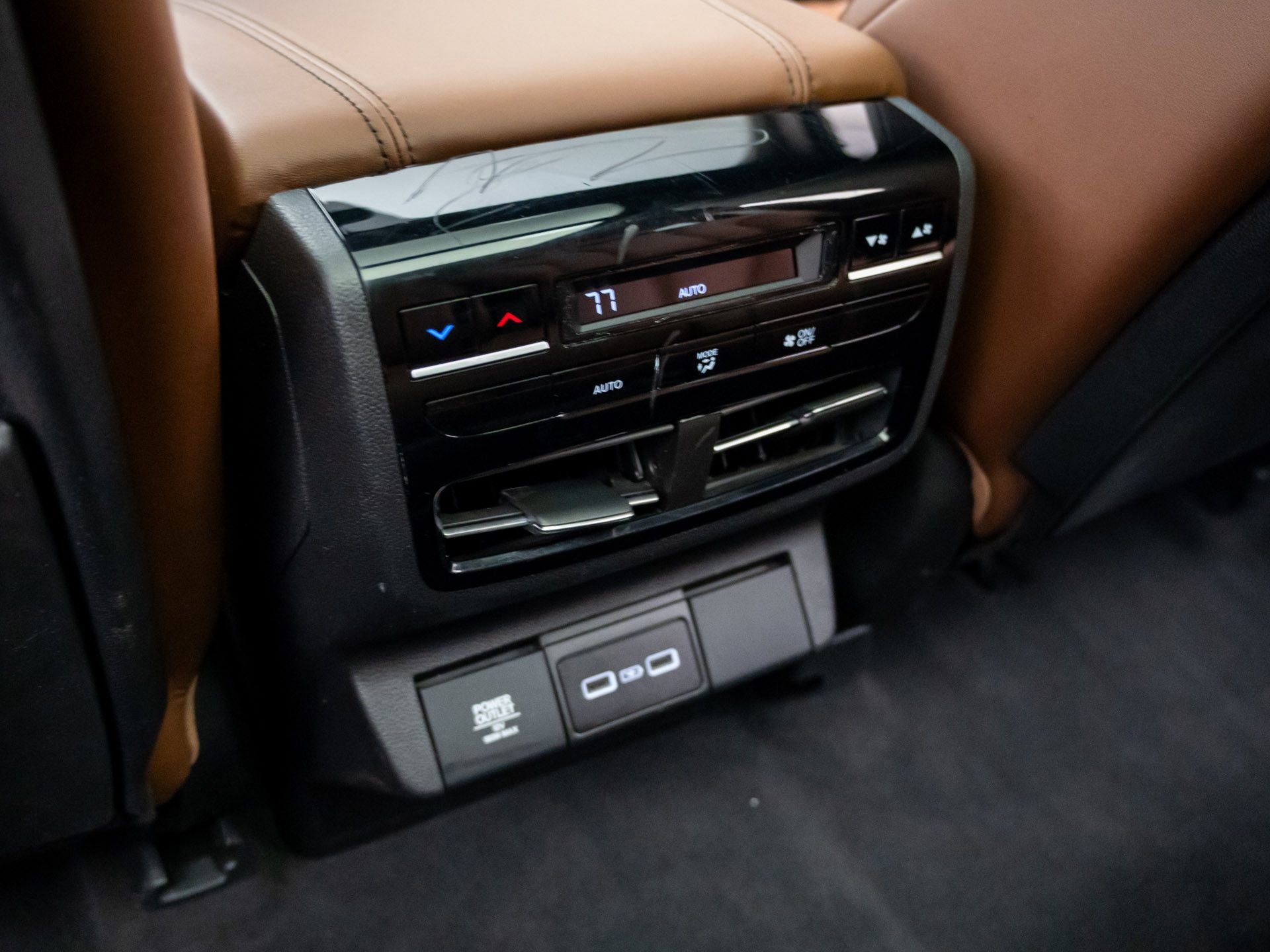 Used 2023 Acura MDX SH-AWD w/ Technology Package image 17