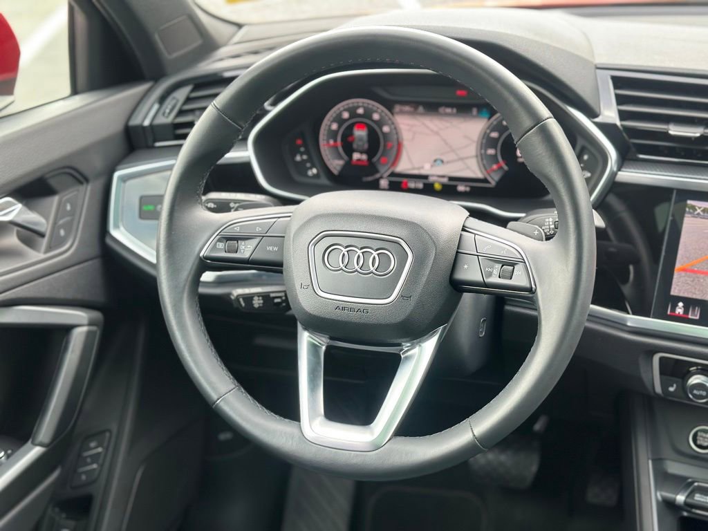 Used 2023 Audi Q3 2.0T Premium Plus w/ Premium Plus Package AWD/4WD image 12