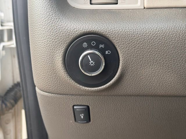 Used 2015 Lincoln Navigator L 4WD image 16