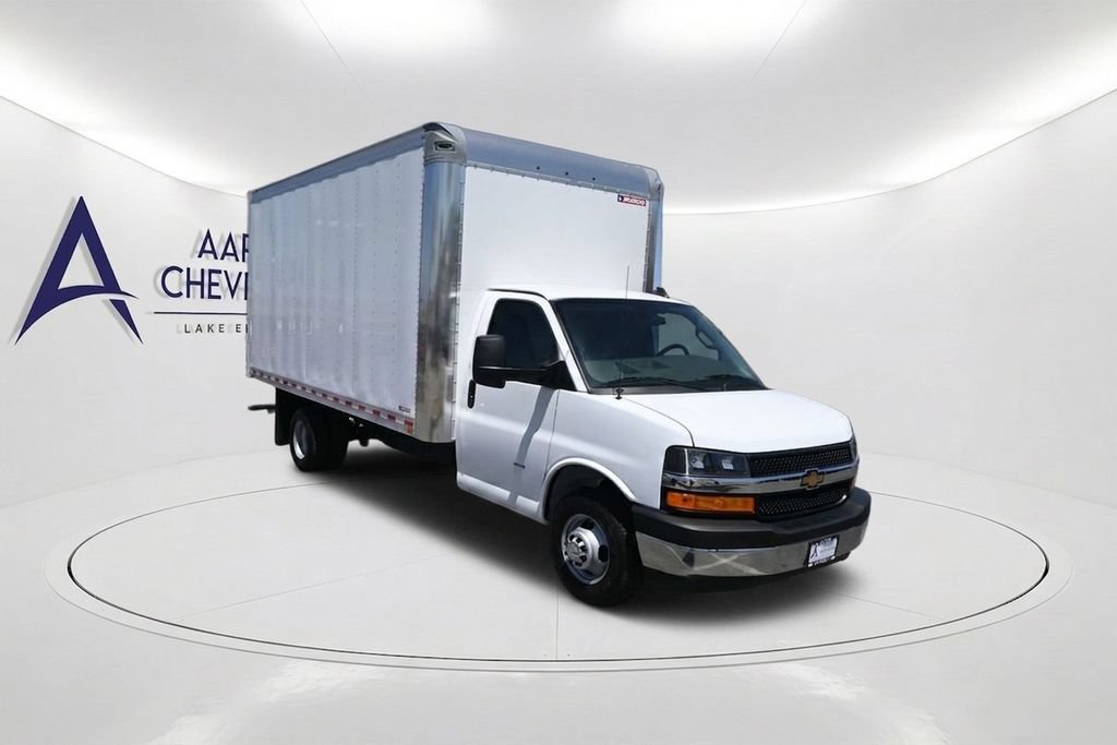 New 2026 Chevrolet Express 3500 w/ Power Convenience Package RWD image 5
