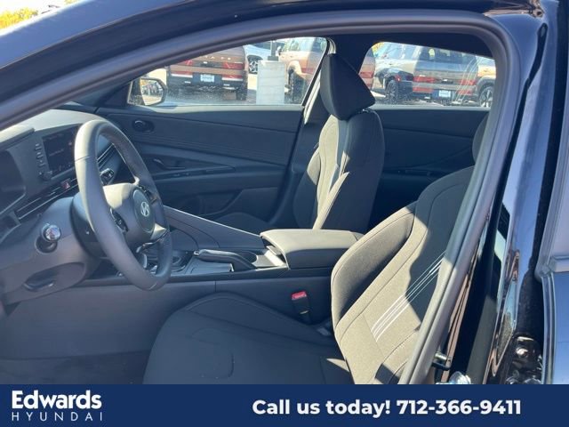 New 2025 Hyundai Elantra Sport image 19