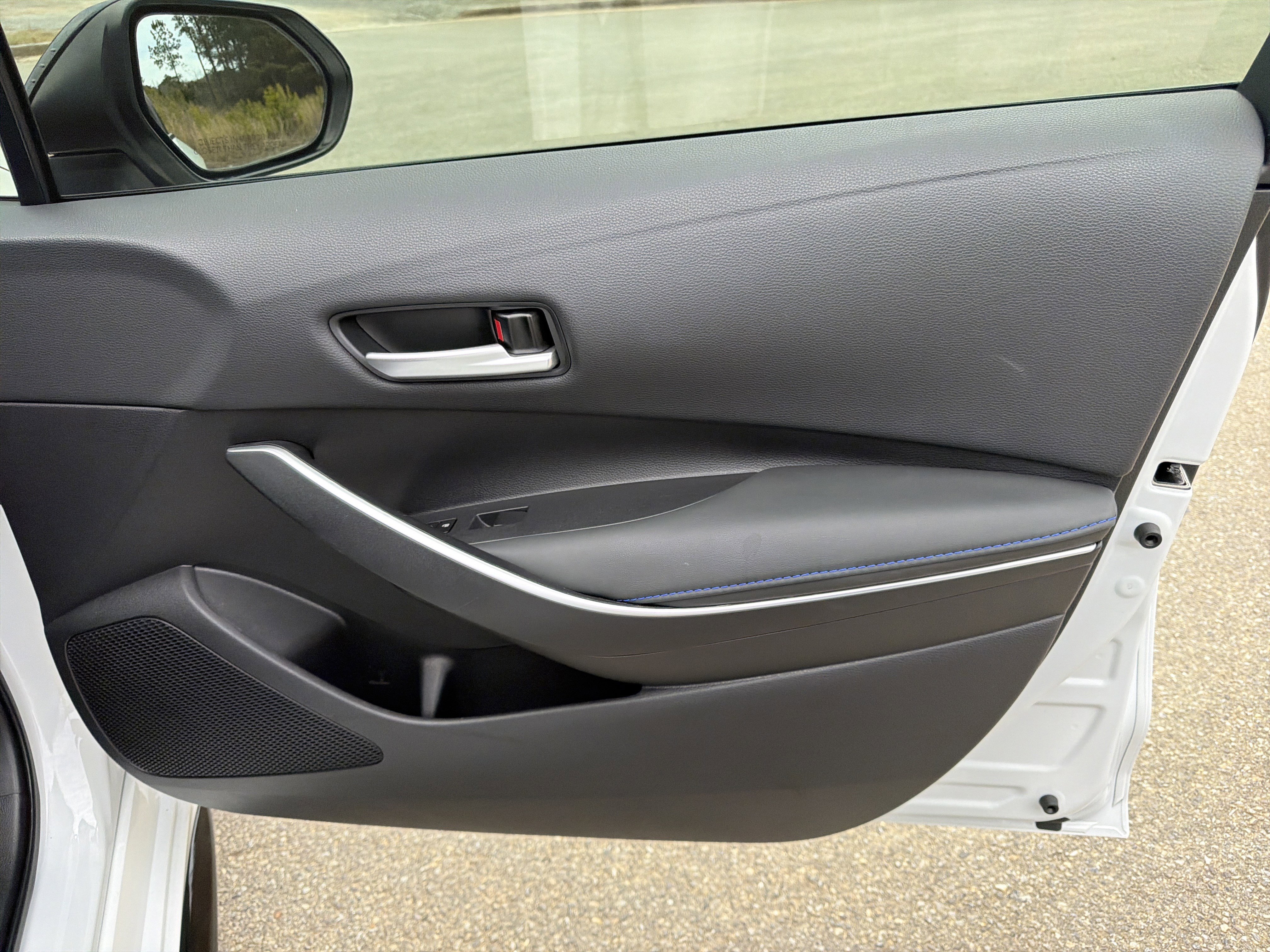 Used 2022 Toyota Corolla SE image 13