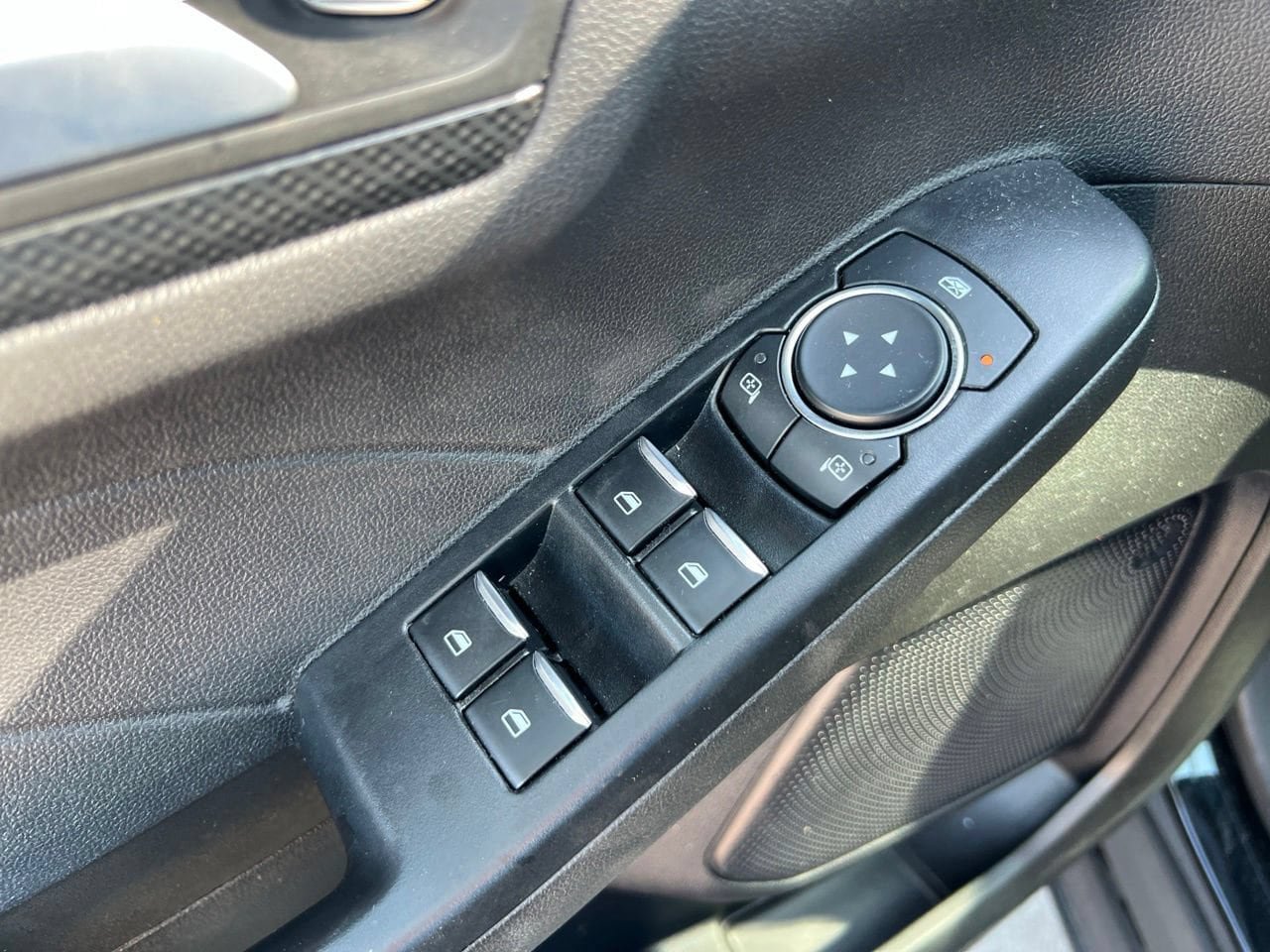 Used 2024 Ford Escape ST-Line AWD/4WD image 12