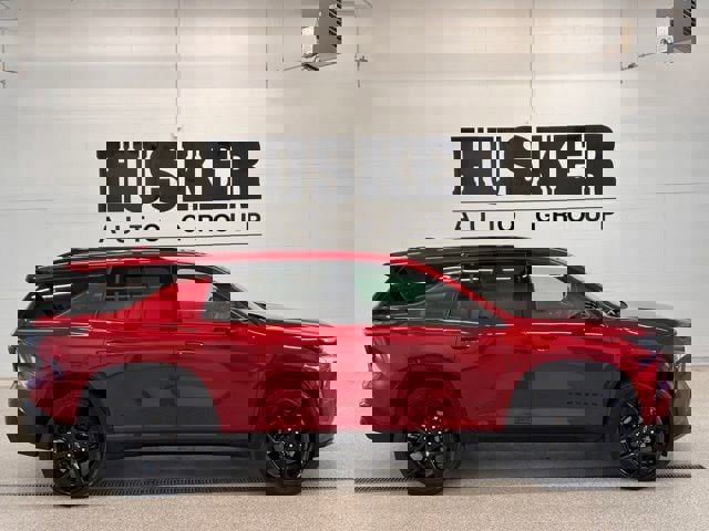 Used 2024 Chevrolet Traverse RS w/ LPO, Floor Liner Package image 2