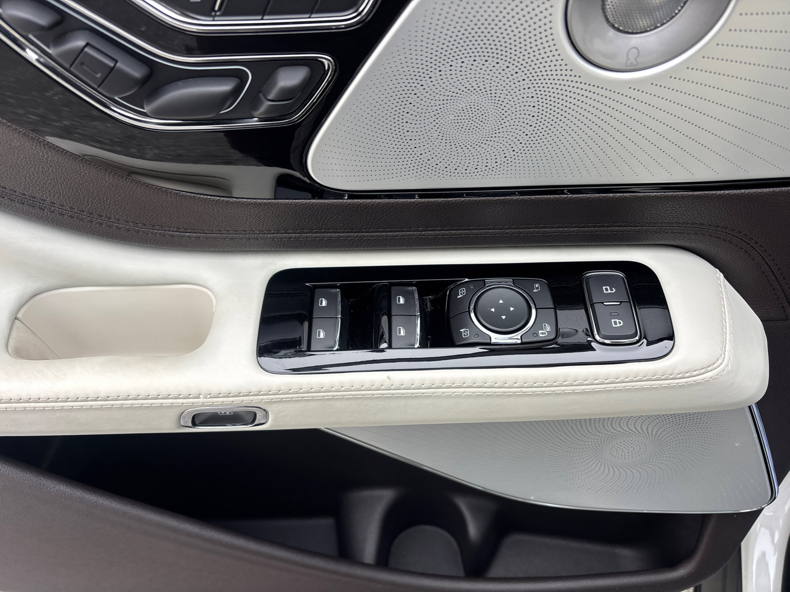 Certified 2023 Lincoln Aviator Black Label Grand Touring image 13