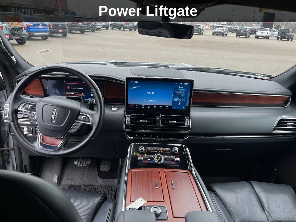 Used 2022 Lincoln Navigator Reserve image 18