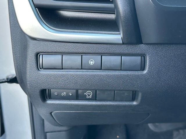 Used 2023 Nissan Rogue SV AWD/4WD image 23