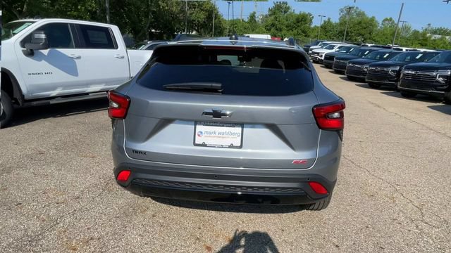 New 2026 Chevrolet Trax RS w/ Sunroof Package FWD image 9