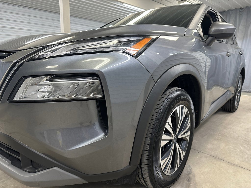 Used 2023 Nissan Rogue SV AWD/4WD image 31