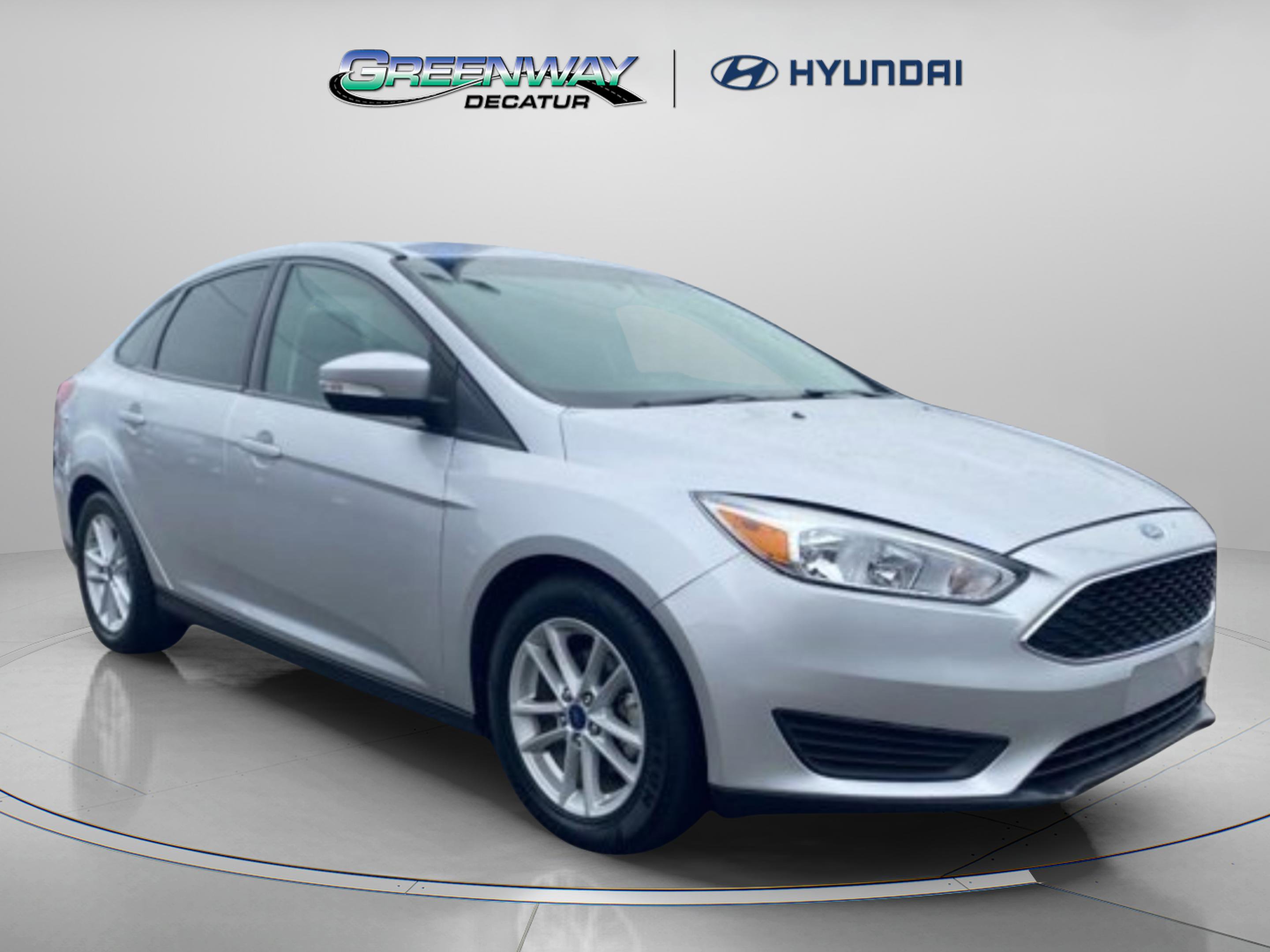 Used 2017 Ford Focus SE image 1
