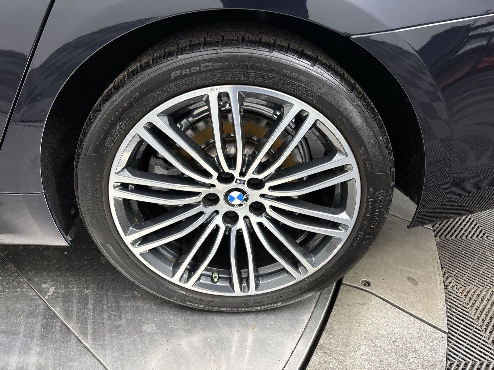 Used 2019 BMW 530e w/ M Sport Package RWD image 27
