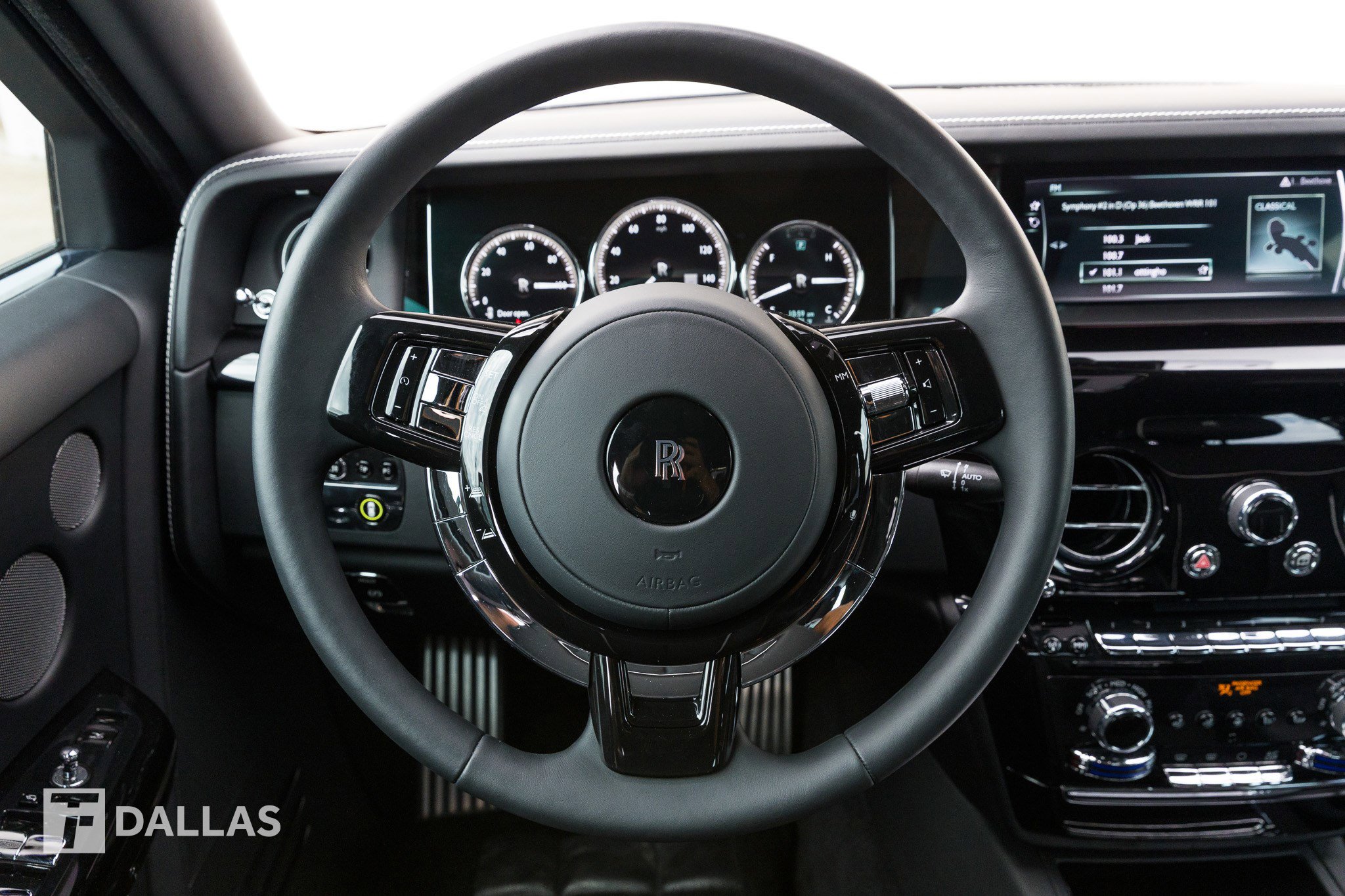 Used 2023 Rolls-Royce Phantom Sedan w/ The Phantom Package image 29