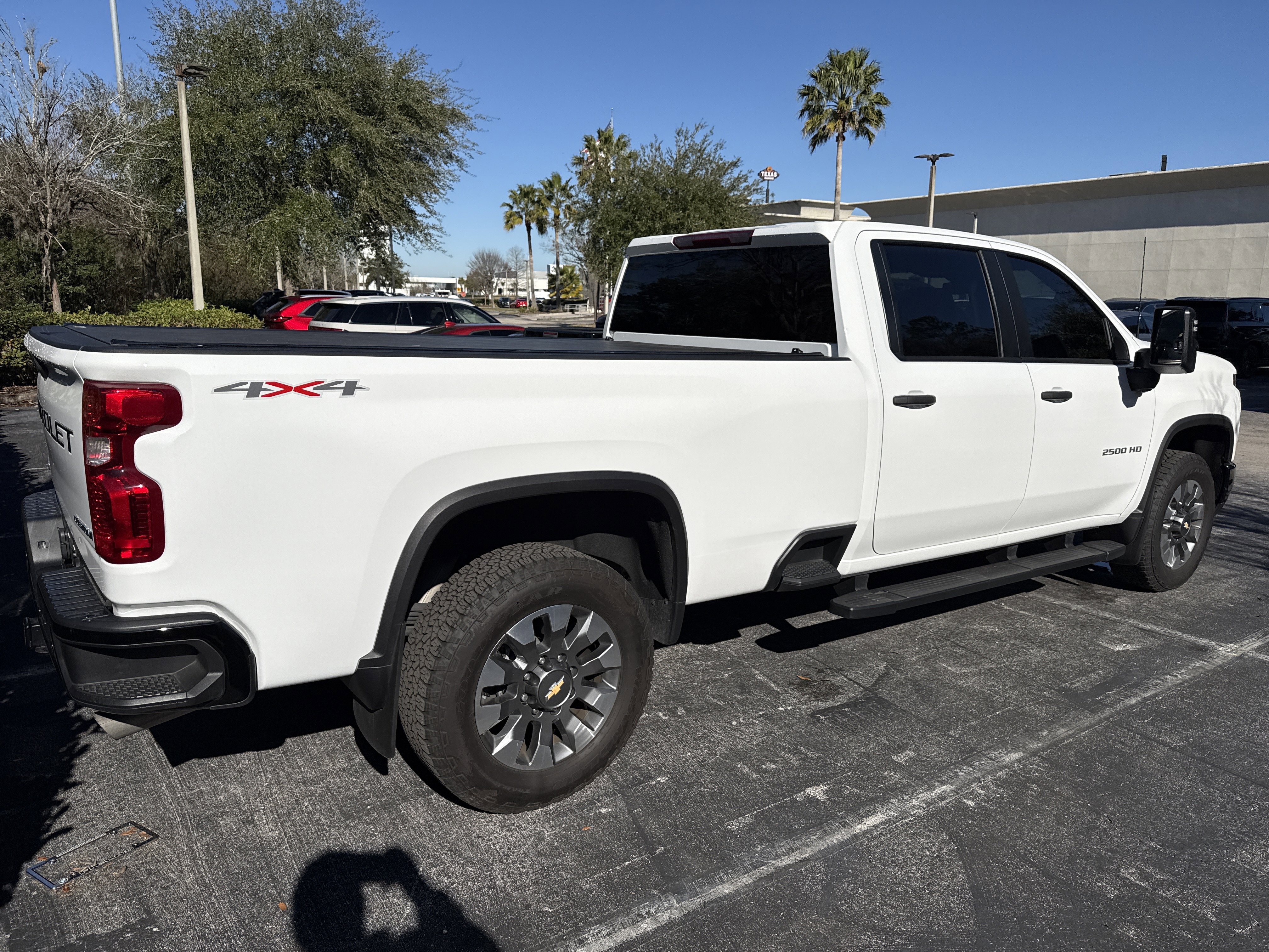 Used 2025 Chevrolet Silverado 2500 Custom w/ Custom Value Package image 3