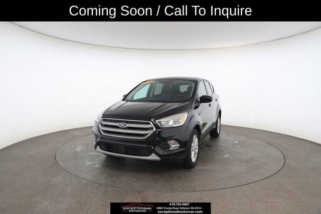Used 2017 Ford Escape SE image 1