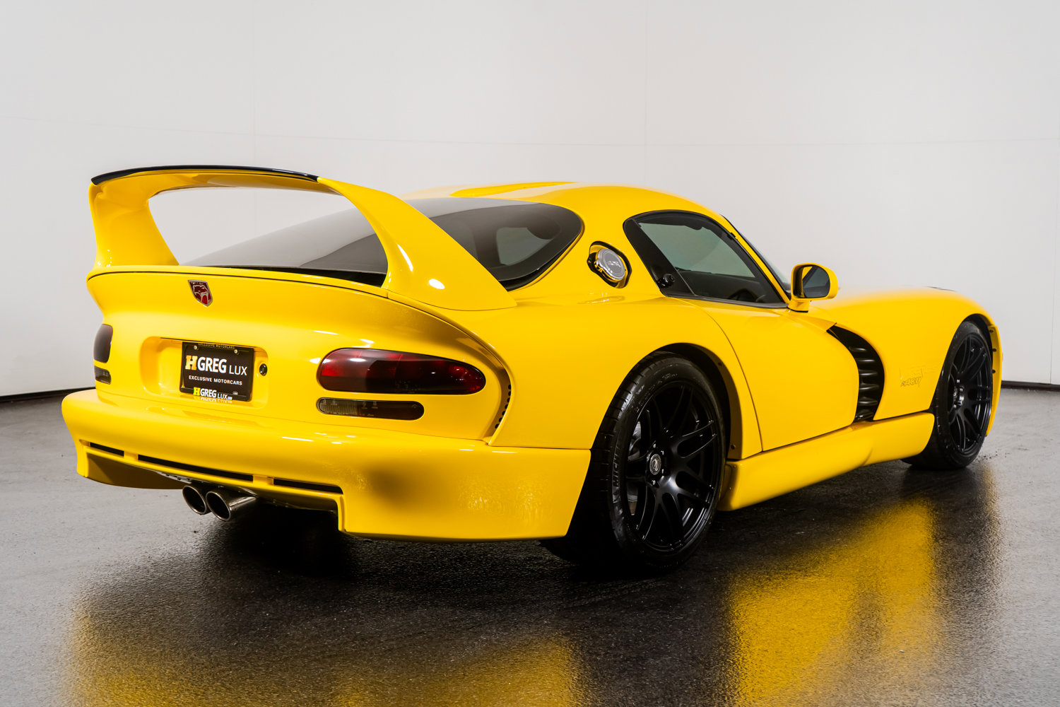 Used 2001 Dodge Viper GTS image 10