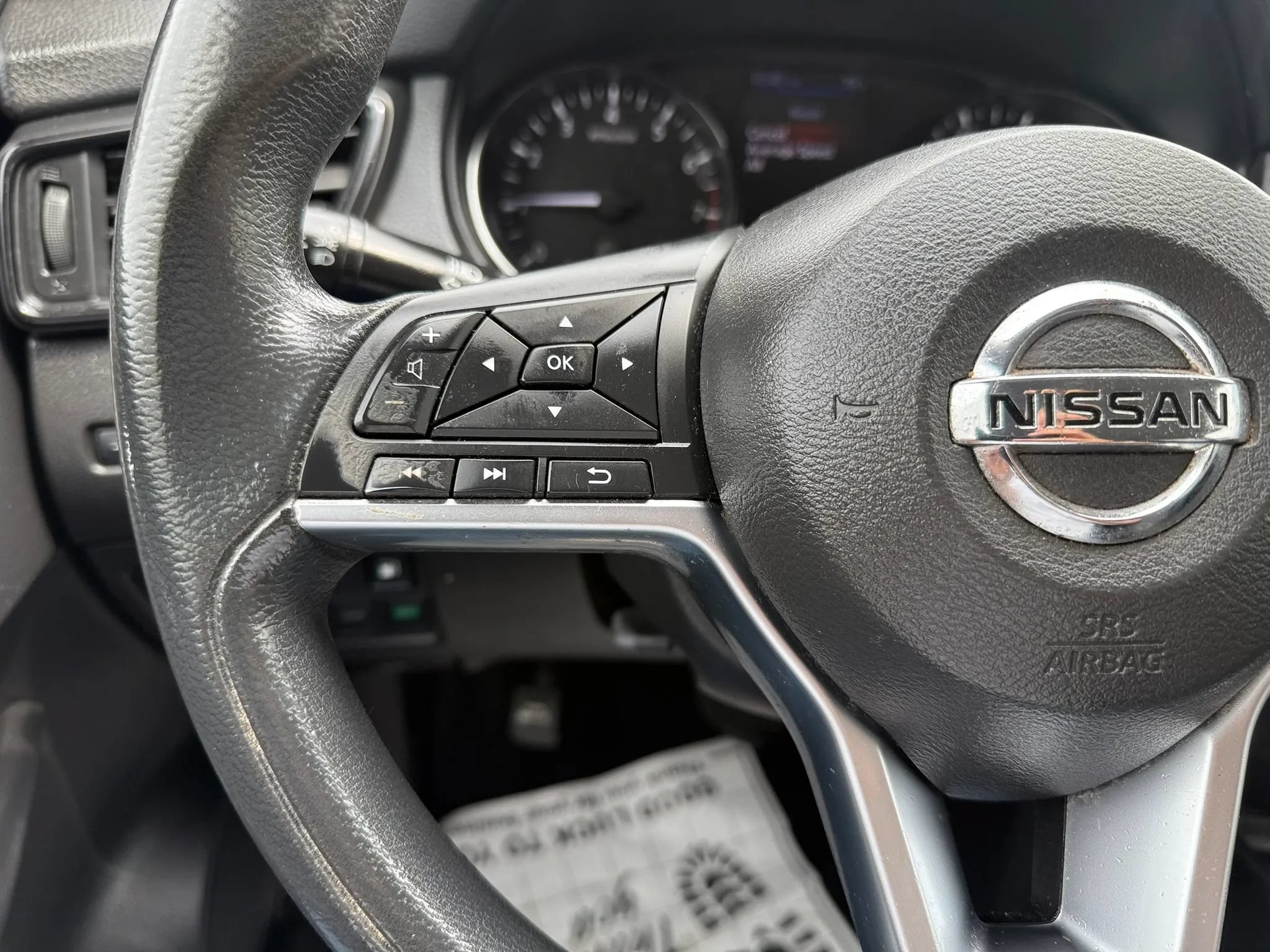 Used 2018 Nissan Rogue S AWD/4WD image 12