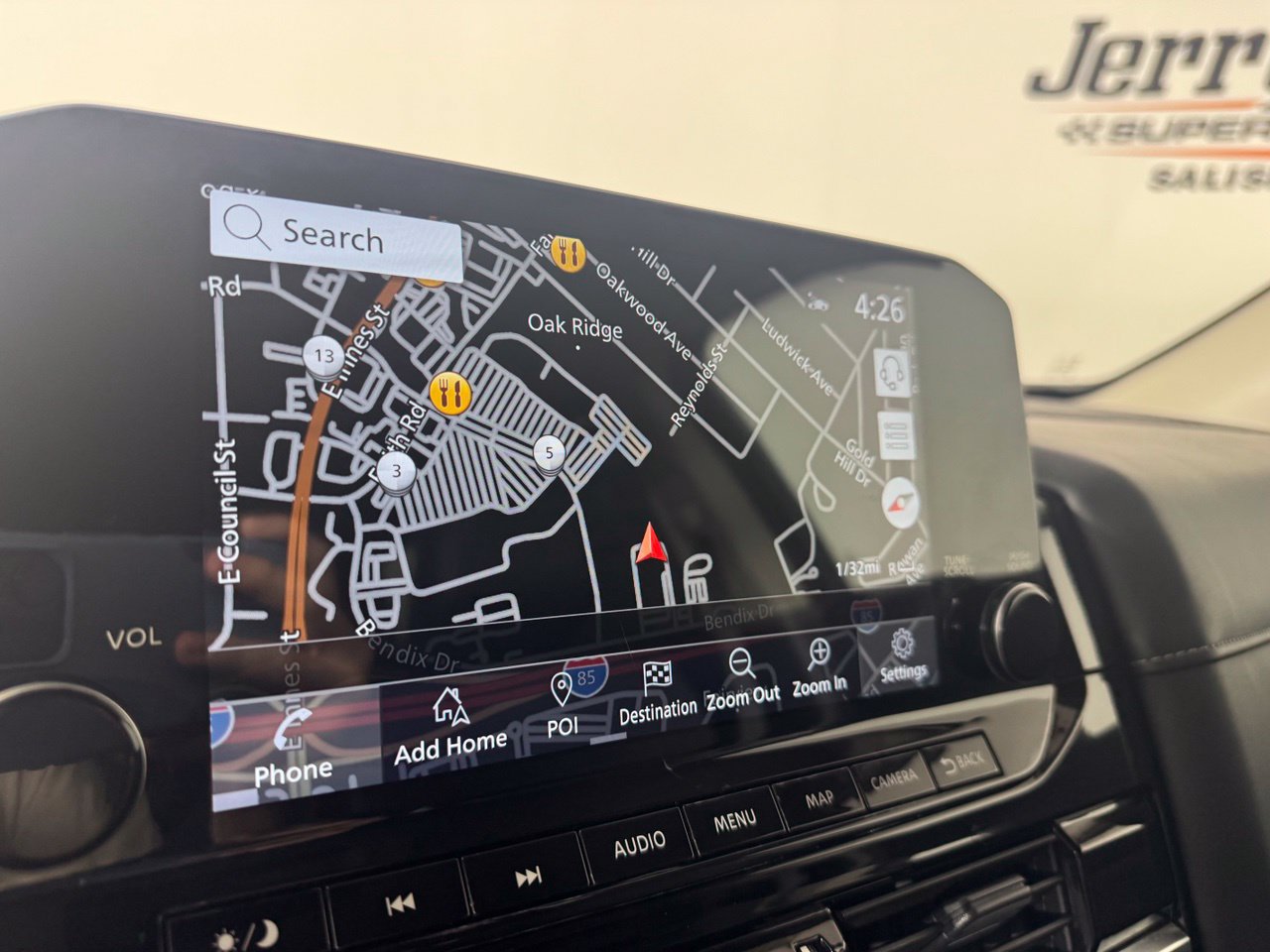 Used 2024 Nissan Pathfinder SL AWD/4WD image 14