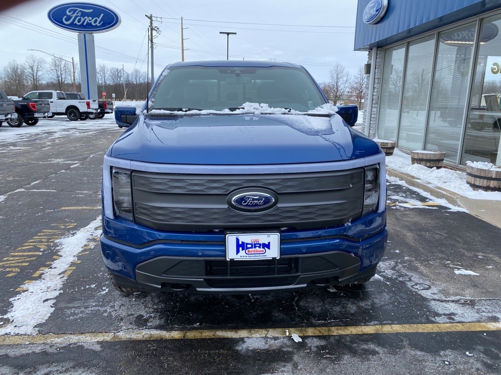 Used 2022 Ford F150 Lightning Lariat w/ Equipment Group 511A High image 8