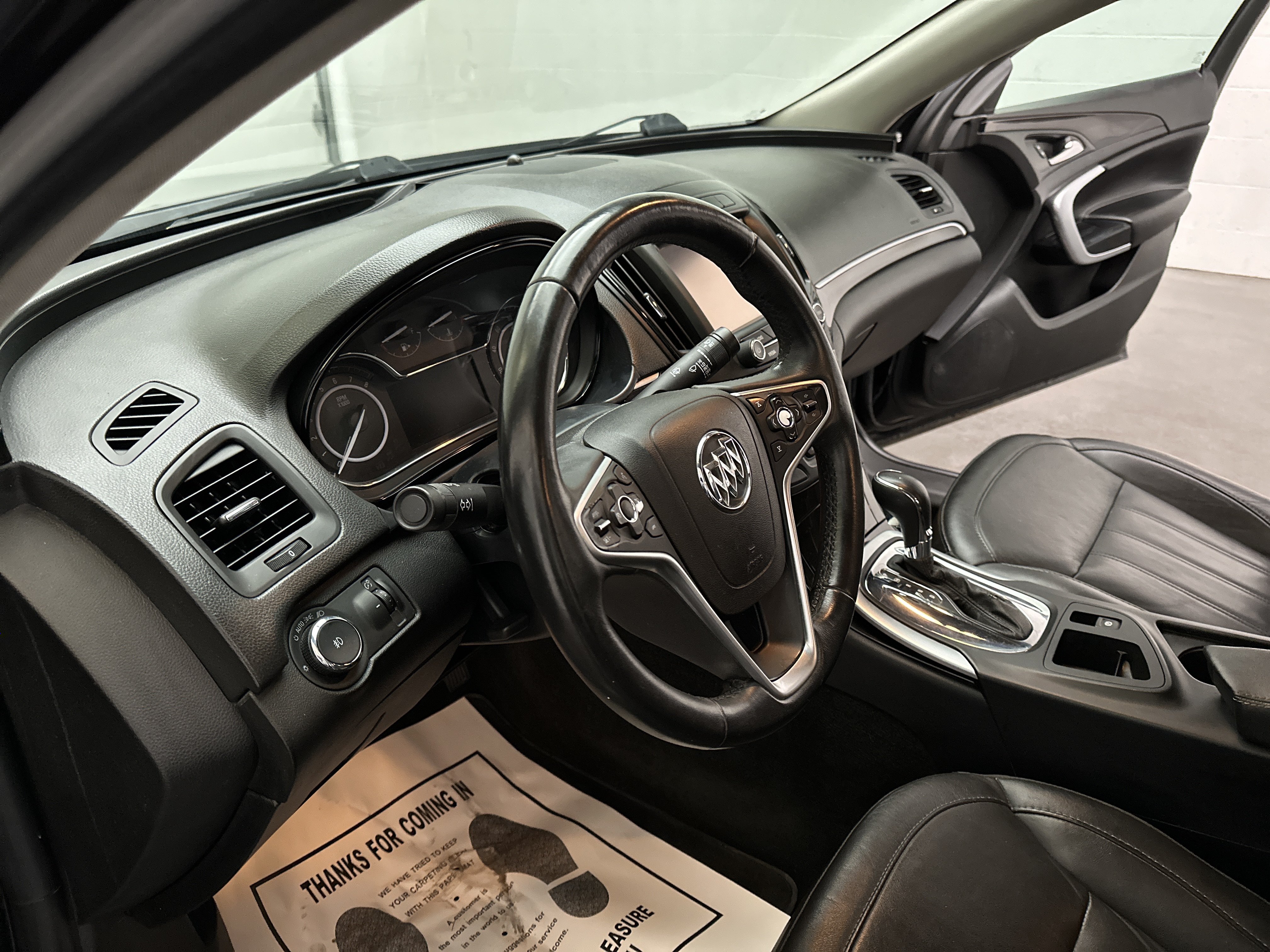 Used 2015 Buick Regal FWD image 12