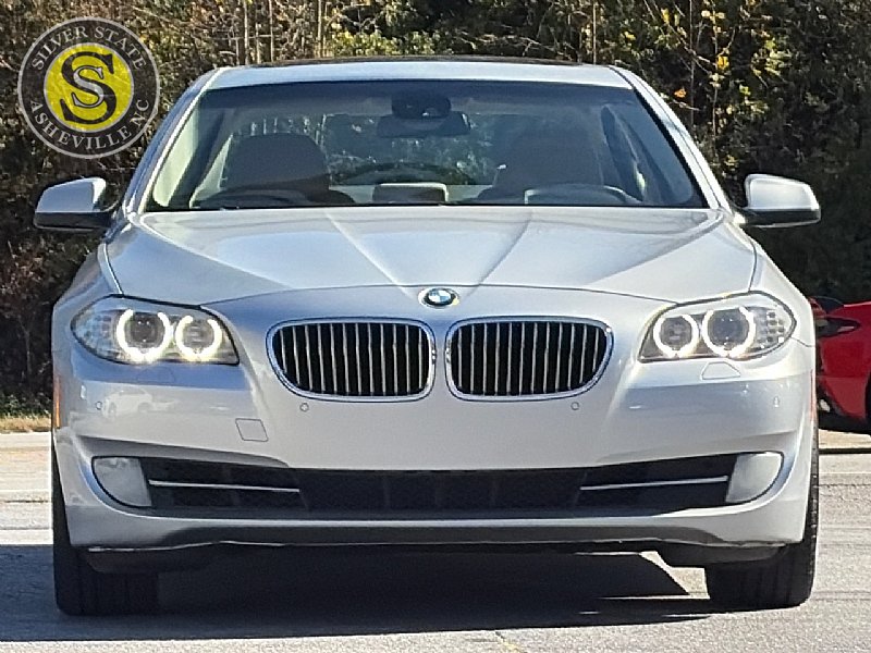 Used 2011 BMW 535i Sedan RWD image 2