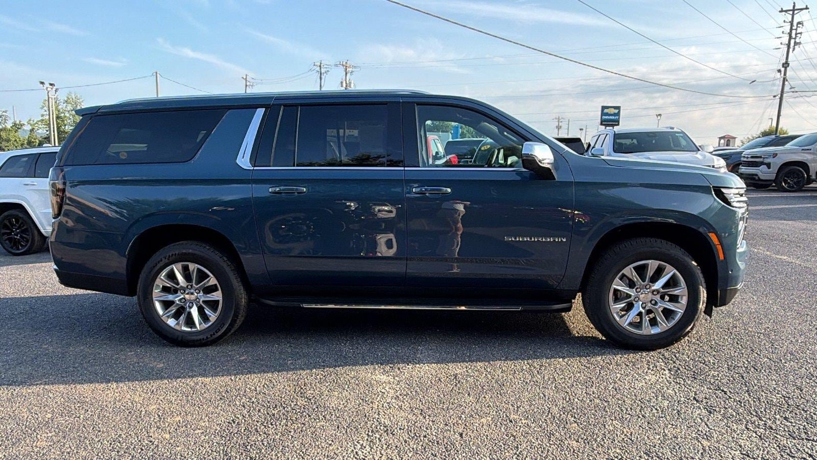 New 2026 Chevrolet Suburban Premier w/ Sun And Tow Package AWD/4WD image 7