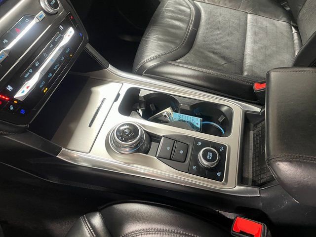 Used 2020 Ford Explorer Platinum w/ Premium Technology Package image 20