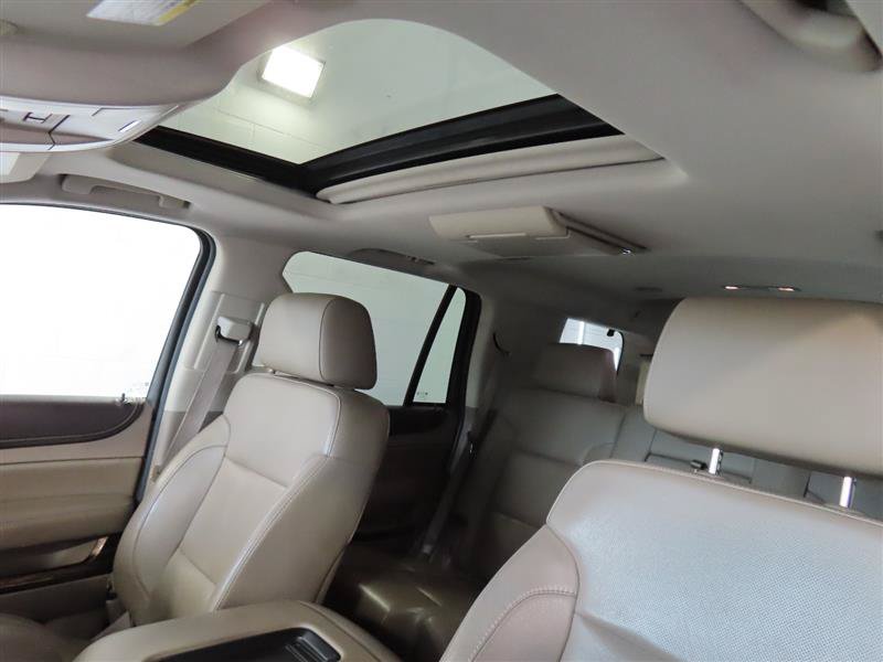 Used 2015 GMC Yukon SLT w/ Open Road Package AWD/4WD image 19