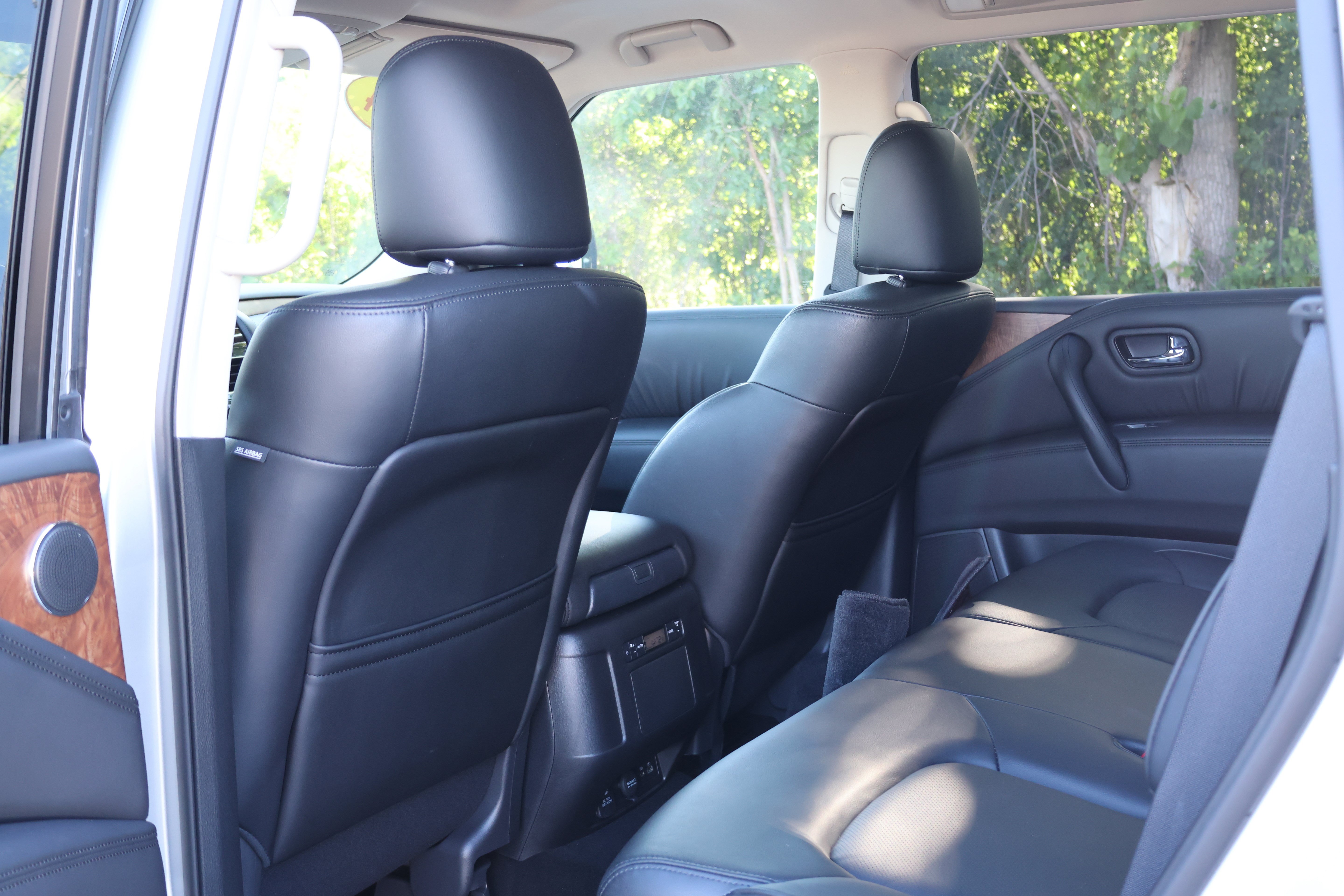 Used 2024 Nissan Armada SL AWD/4WD image 17