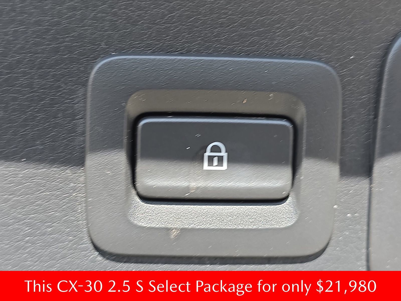 Used 2023 MAZDA CX-30 AWD 2.5 S w/ Select Package image 19