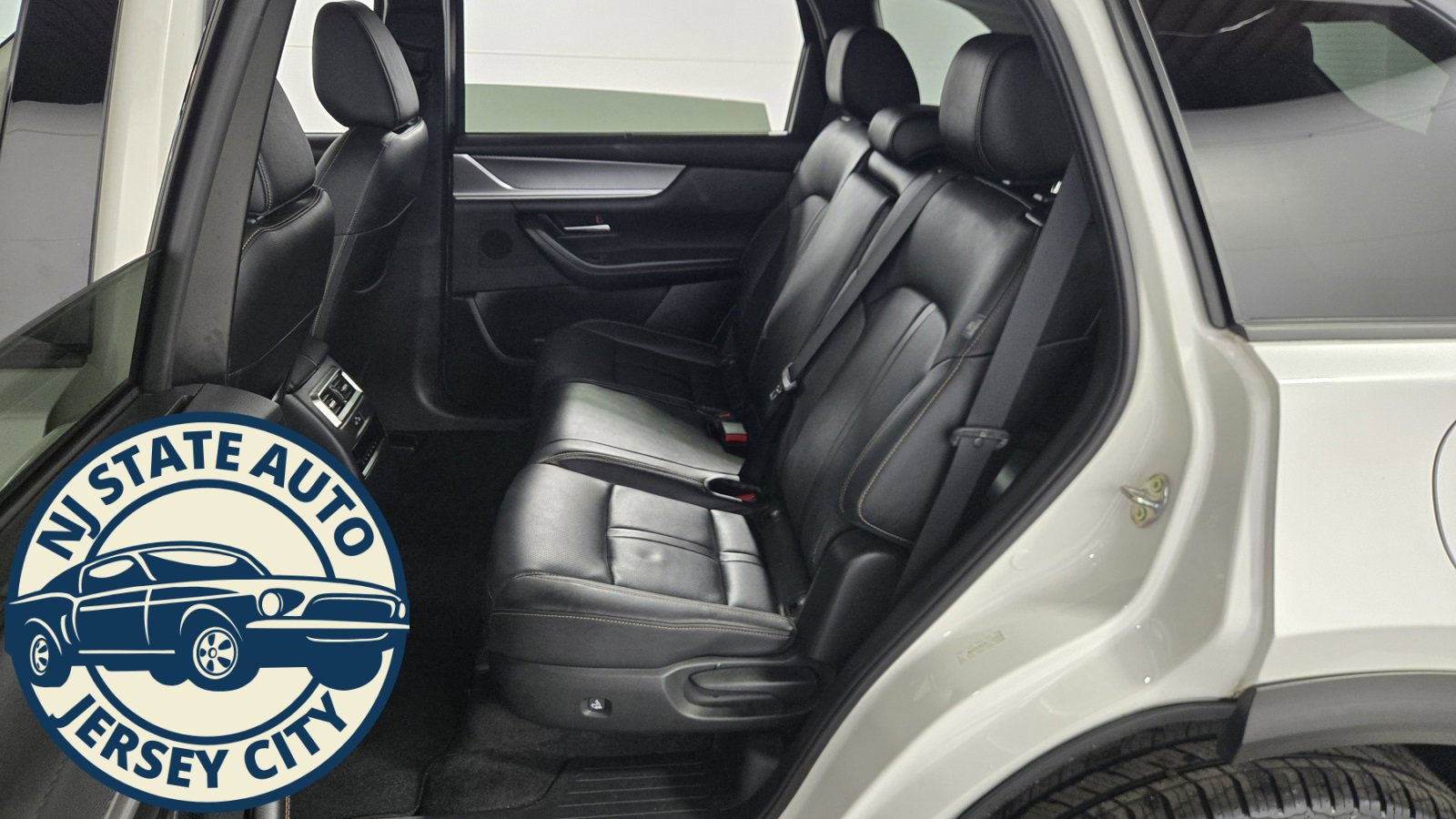 Used 2024 MAZDA CX-90 3.3 Turbo w/ Preferred Plus image 25