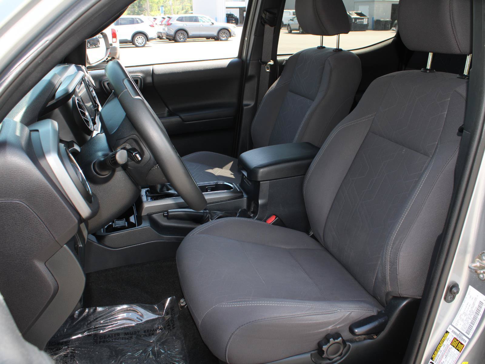 Used 2019 Toyota Tacoma TRD Off-Road AWD/4WD image 15