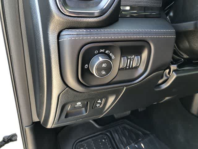 Used 2023 RAM 1500 Limited AWD/4WD image 31