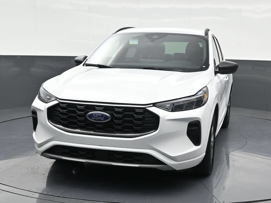 Used 2023 Ford Escape ST-Line w/ Tech Pack #1 FWD image 8