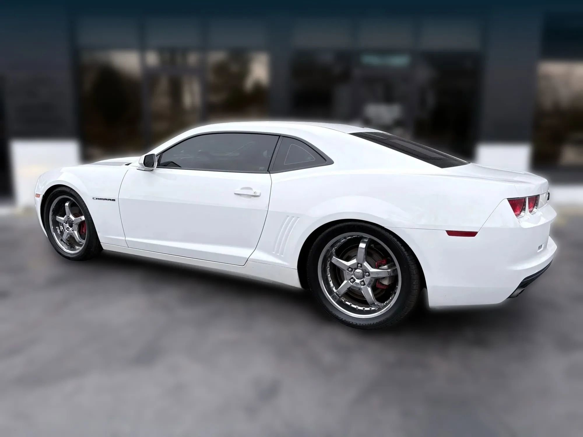 Used 2010 Chevrolet Camaro LS RWD image 2