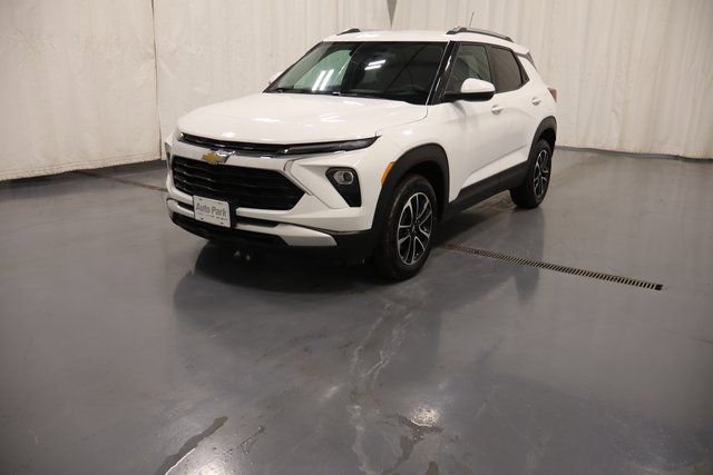 Used 2025 Chevrolet TrailBlazer LT image 4