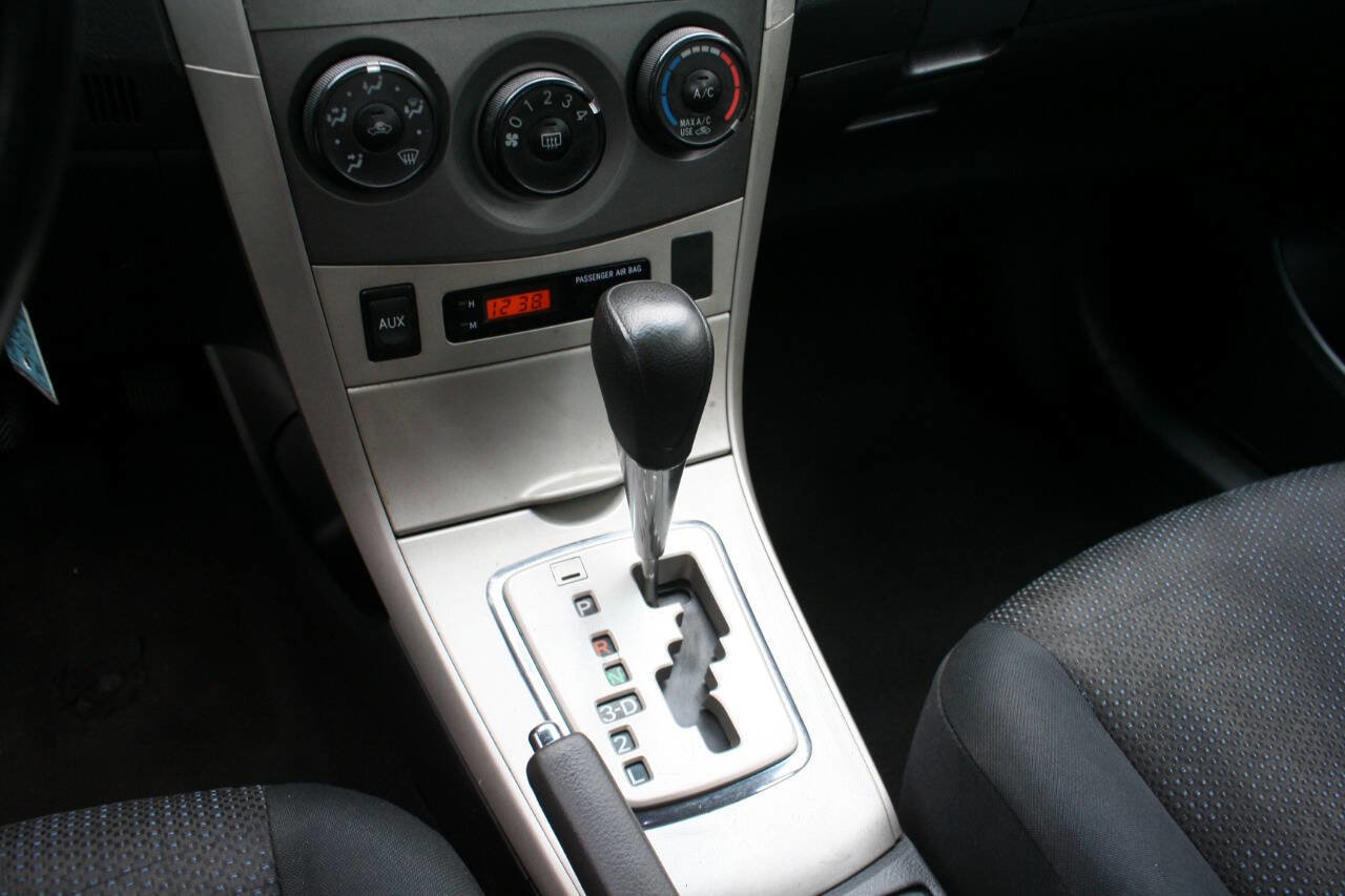 Used 2010 Toyota Corolla S image 19