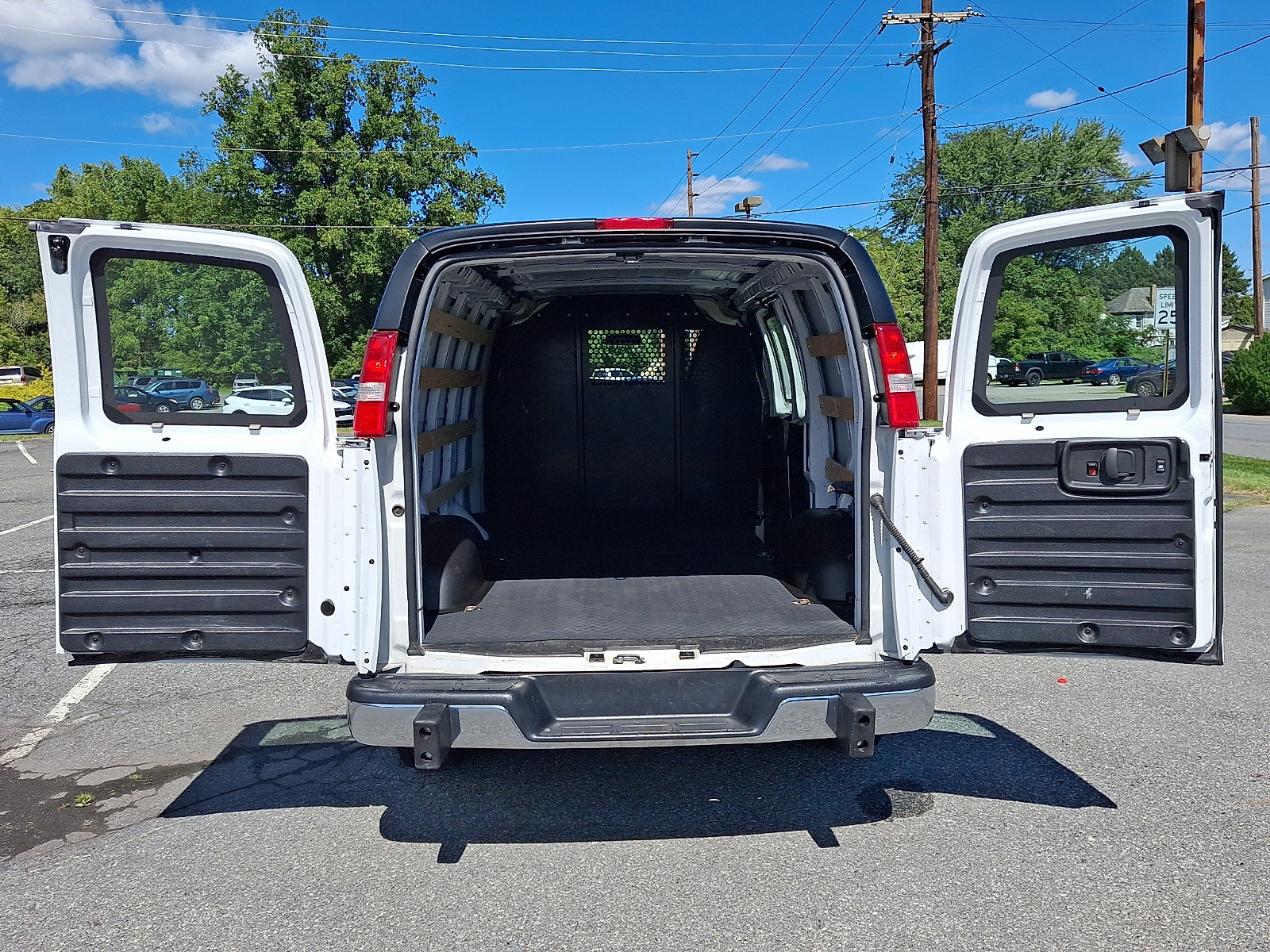 Used 2025 Chevrolet Express 2500 w/ Driver Convenience Package RWD image 27