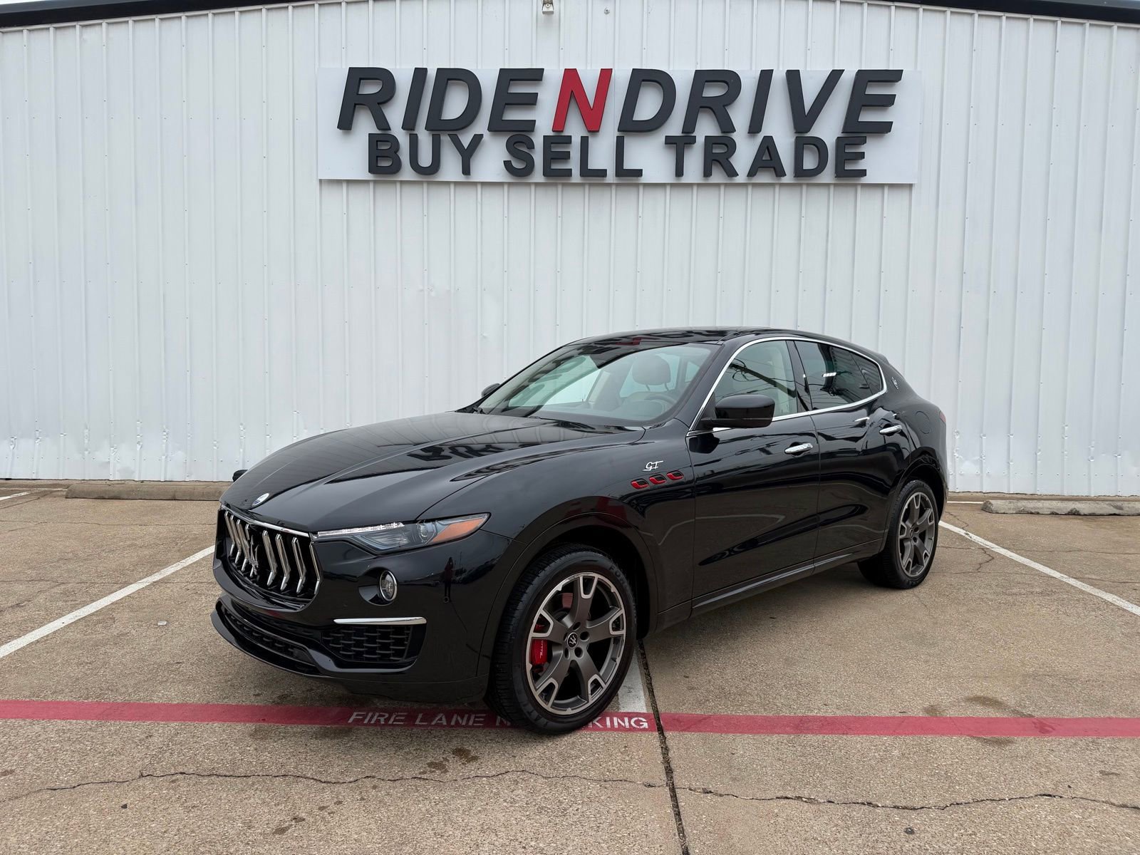 Used 2022 Maserati Levante GT AWD/4WD image 1